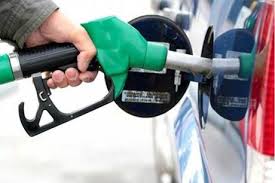 تخفيض أسعار البنزين والسولار وتثبيت الكاز للشهر المقبل