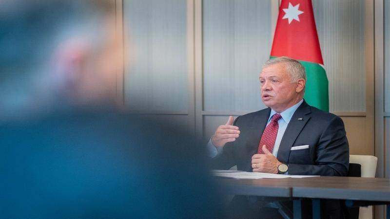 الملك يعقد اجتماعا طارئا في عمان