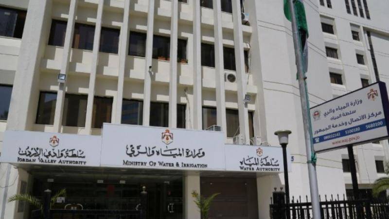 المياه : تدعو للتحوط بسبب وقف ضخ المياه من الديسي الأسبوع القادم