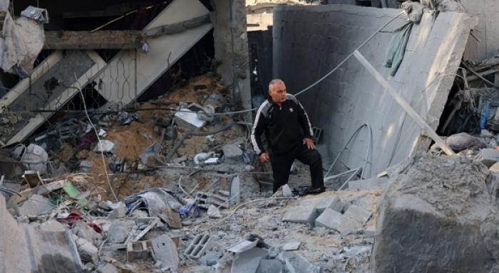 الاحتلال يواصل دمويته على مدرسة تؤوي نازحين بغزة
