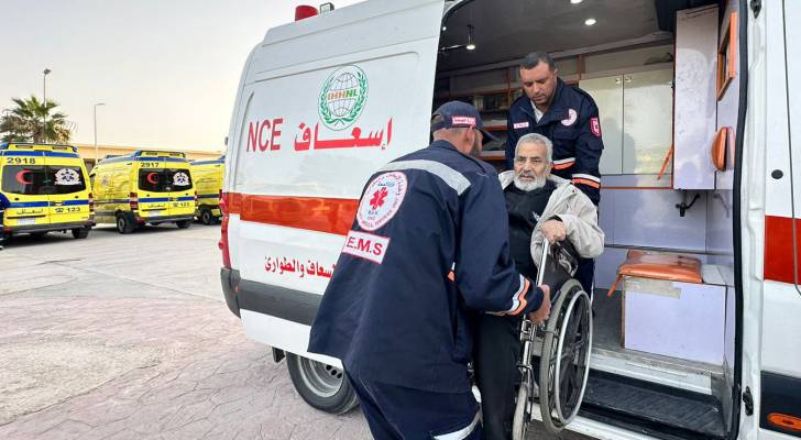 الدفاع المدني بغزة: حاجتنا ماسة لوقود سيارات الإسعاف