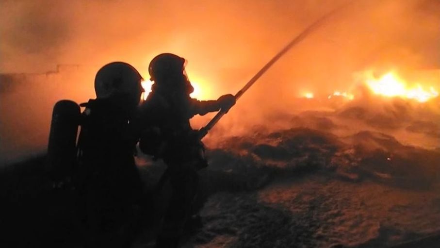 ب 10 دقائق.. إنقاذ 6 أشخاص من حريق منزلهم في شفا بدران
