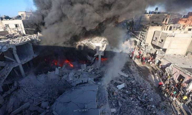 استشهاد 36 فردا من عائلة السفير الفلسطيني في الجزائر جراء القصف الإسرائيلي بينهم مالك أكبر مصنع للألبان في غزة (فيديو)