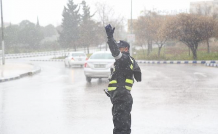 حالة عدم استقرار جوي وأمطار غزيرة وتحذيرات من السيول