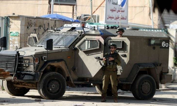 حاخام إسرائيل الأكبر يعلق على تدنيس مسجد في جنين