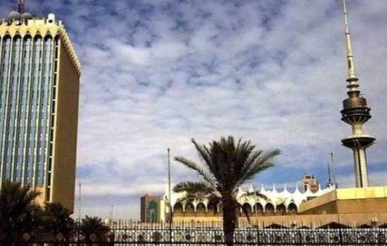 تلفزيون الكويت يقطع برامجه الاعتيادية ويبث آيات من القرآن الكريم