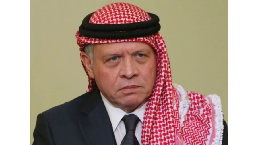 الملك يتوجه إلى الكويت لتقديم العزاء بوفاة الشيخ نواف الصباح