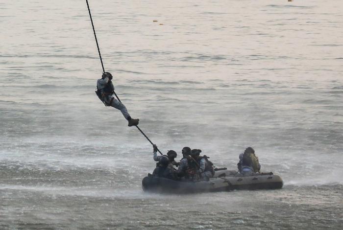 مُسيّرة تضرب سفينة إسرائيلية قبالة ساحل الهند .. تفاصيل