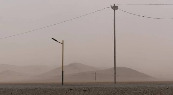 موجات غبارية تتسبب بتدني مدى الرؤية الأفقية في الأردن