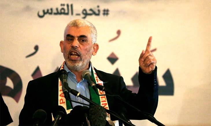 صحيفة إسرائيلية: بم يتفوق السنوار على نتنياهو في الحرب على غزة؟