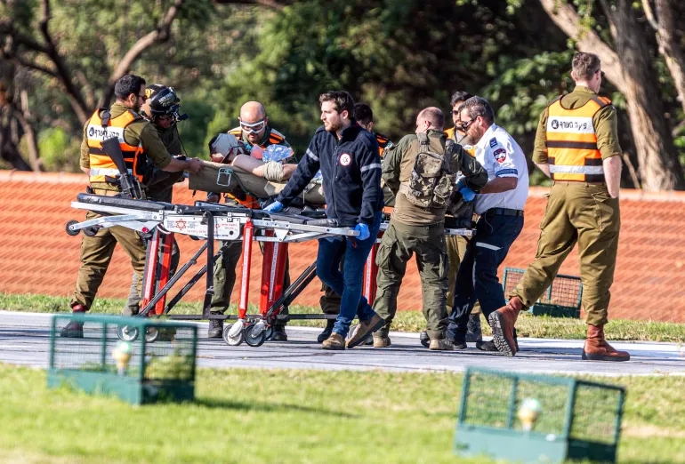 مستشفيان إسرائيليان استقبلا 20 جنديا أصيبوا في غزة