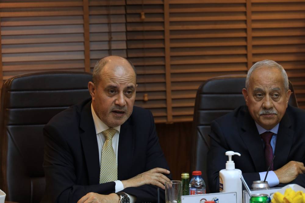 خلال لقاء مفتوح في صناعة عمان.. الشمالي يبحث قضايا الصناعيين العالقة