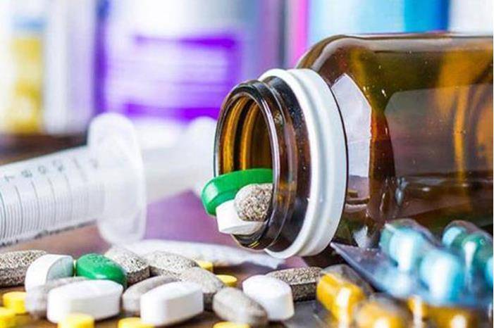 مهيدات يوضح أسباب ارتفاع أسعار الأدوية بالمقارنة مع مصر وتركيا