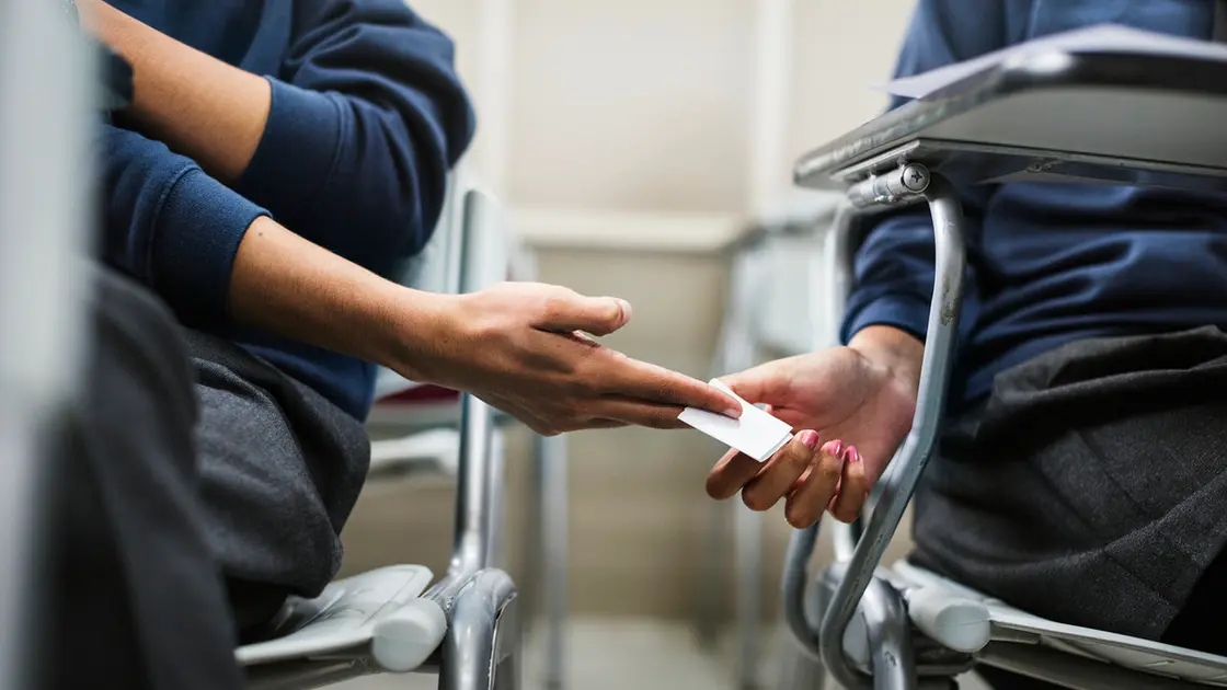 فضيحة.. ضبط نائبة مصرية متلبسة بالغش في اختبارات جامعية