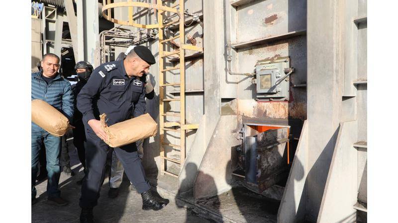 مديرية الأمن العام تتلف كميات كبيرة من المواد المخدرات ضبطت في 33 قضية