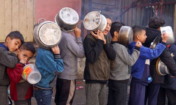 800 ألف نسمة يتهددهم الموت جوعا وعطشا في محافظتي غزة والشمال