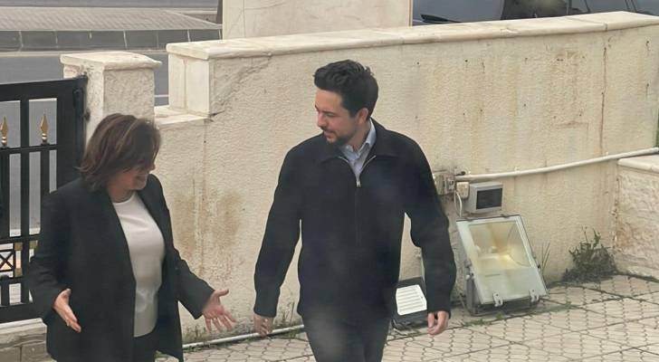 ولي العهد ينفذ زيارة مفاجئة لوزارة الاستثمار