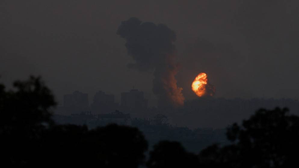 قطاع غزة يدخل يومه السادس على التوالي من دون اتصالات ولا إنترنت