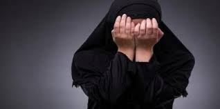 بالوثائق أمام أهل الخير.. خمسينية وحيدة تٌناشد الأردنيين: لا أملك قوت يومي.. تفاصيل