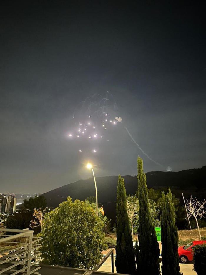 صافرات الإنذار تدوي في حيفا .. واعتراضات في سمائها