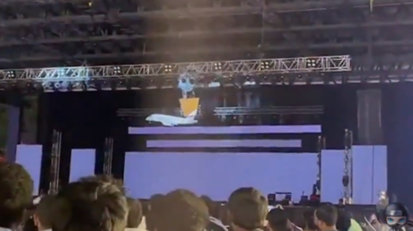 في مشهد صادم.. مصرع رئيس شركة خلال احتفال اليوبيل الفضي بطريقة مأساوية