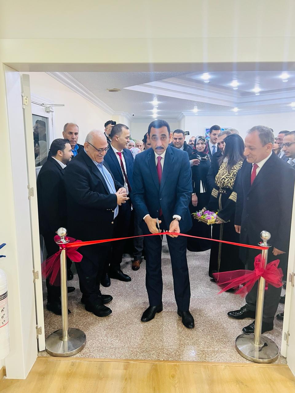 مدير عام الغذاء والدواء يفتتح المختبر البحثي التدريبي والمكتب الإقليمي لشركة الفيحاء العلمية
