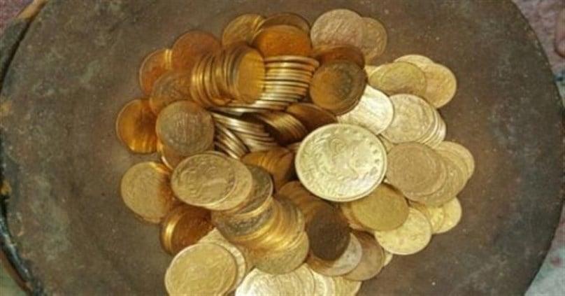 الاردن .. ضبط كنوز كبيرة بمنزل بالبادية الوسطى