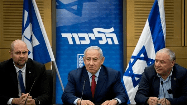 معاريف: حزب الليكود بقيادة نتنياهو خسر نصف قوته الانتخابية