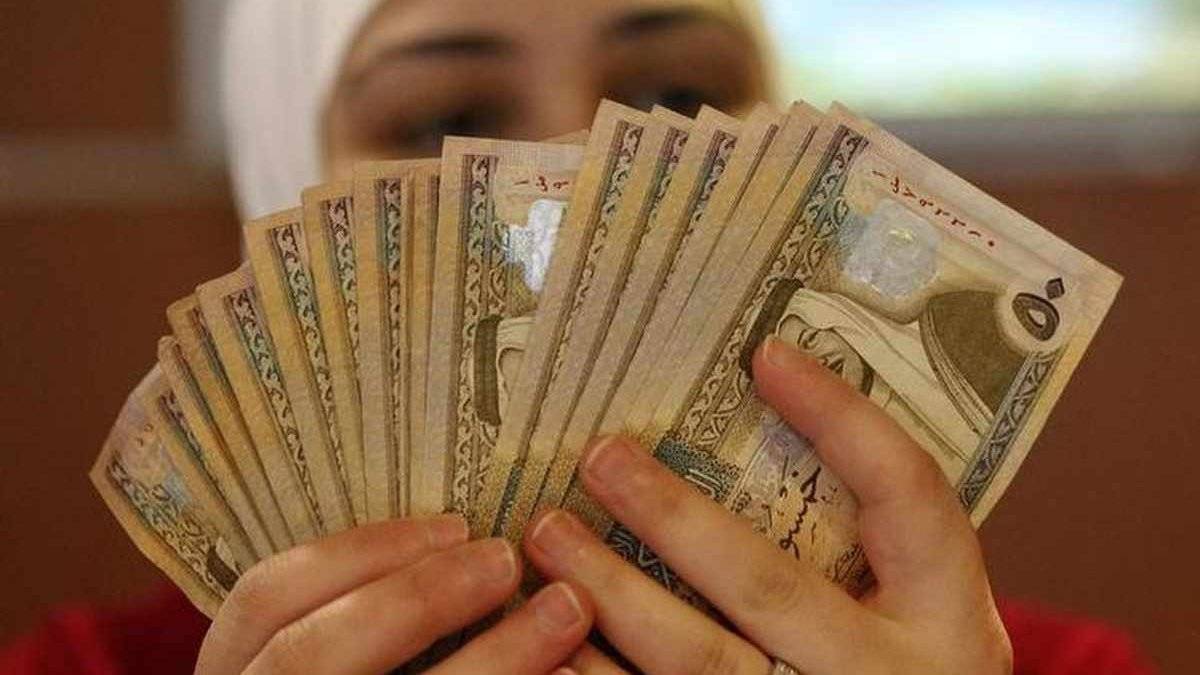 تقرير جديد: النساء الأردنيات يتفوقن على الرجال من حيث الاستقرار المالي