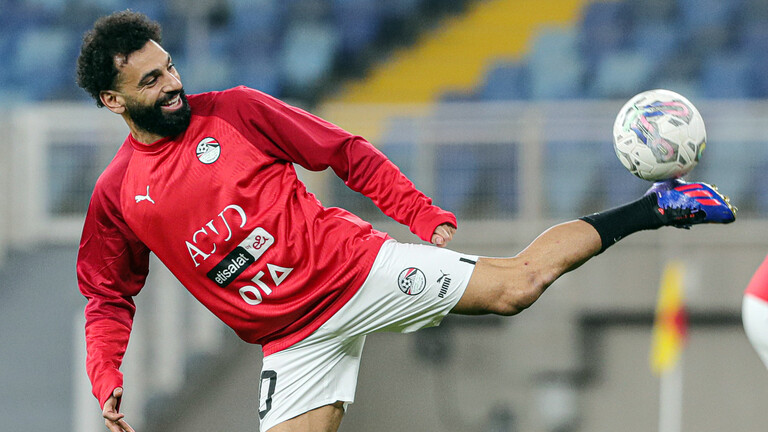 نجم منتخب مصر السابق يسخر من محمد صلاح بكلمة غير لائقة
