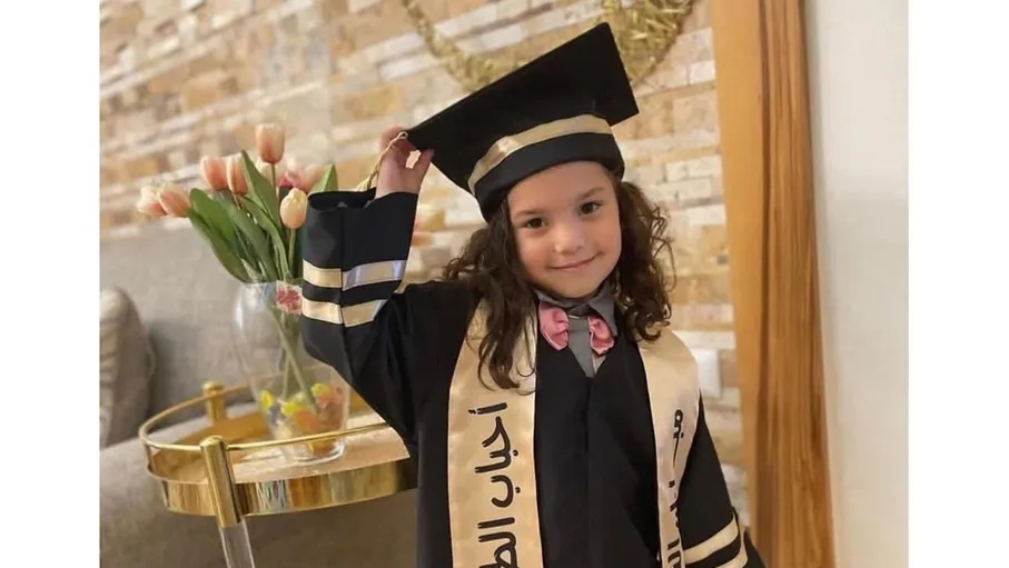 تعالوا خذوني.. خايفة.. 48 ساعة على حصار العدو الطفلة هند (تسجيل جديد)