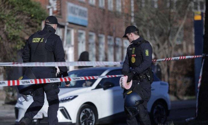 إلقاء قنبلة على سياج السفارة الإسرائيلية في السويد