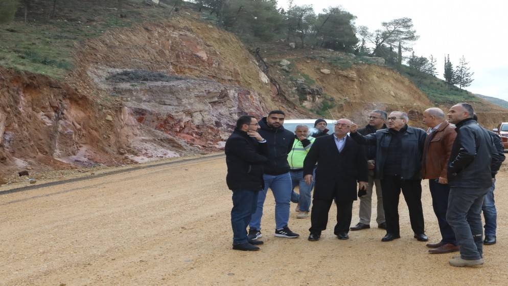 وزارة الأشغال: إنهاء مشروع طريق السلطالعارضة في الربع الثاني