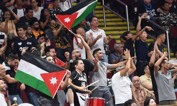 90 ألف تذكرة مباعة قبل ساعات من نهائي آسيا: كيم جونغ أون يهنئ “النشامى” ومزاج “غير مسبوق” لدى الأردنيين