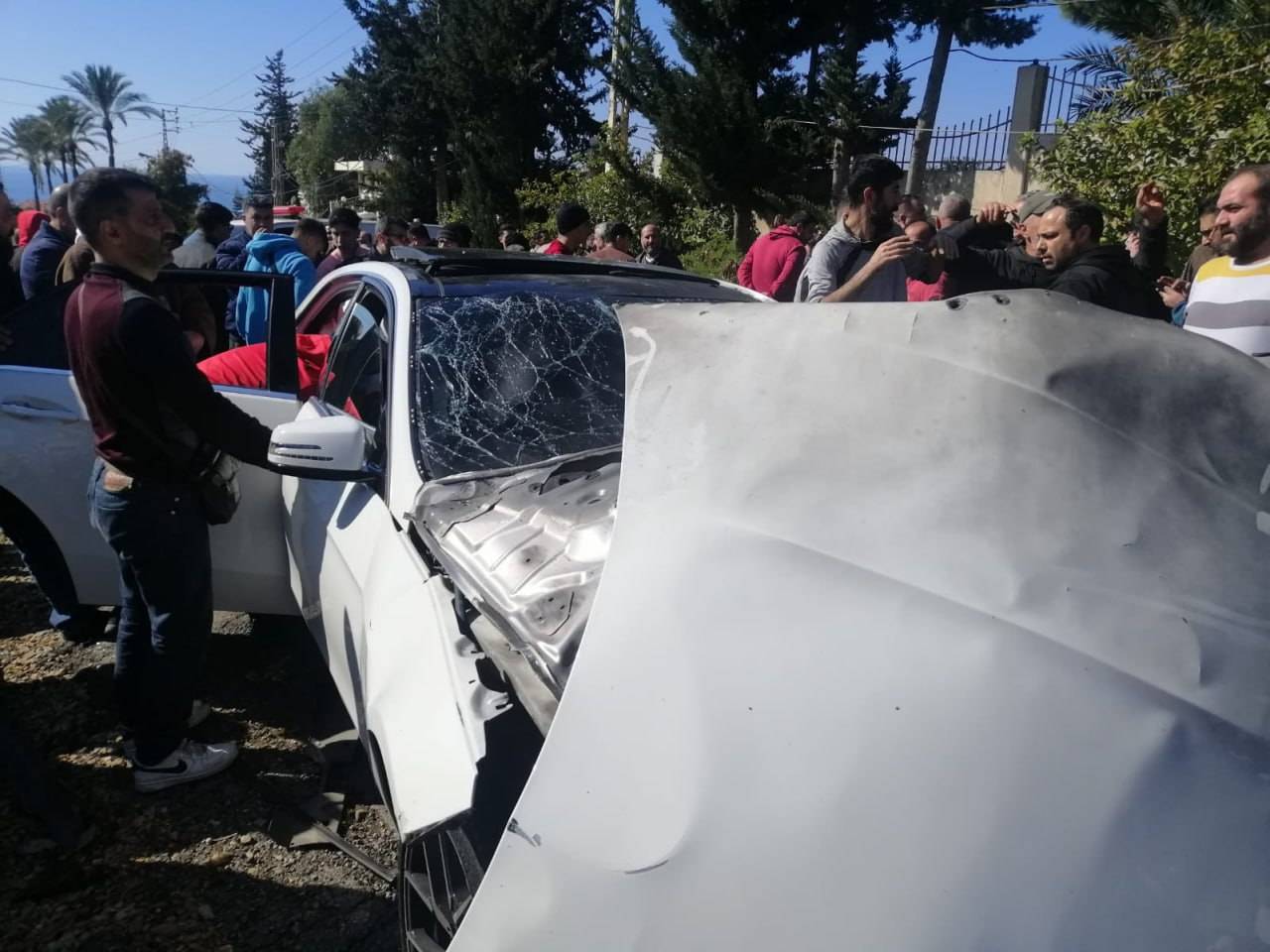 ثلاثة شهداء قرب بيروت .. وحديث عن اغتيال شخصية كبيرة