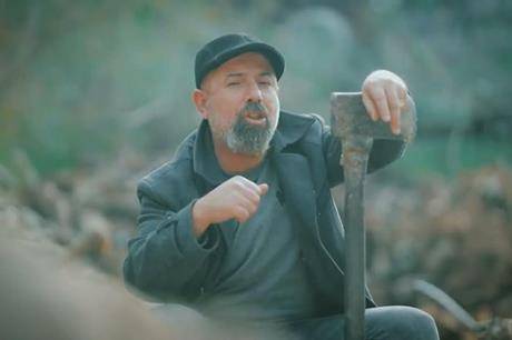 استشهاد فنان فلسطيني شهير وعدد من أفراد أسرته بقصف إسرائيلي