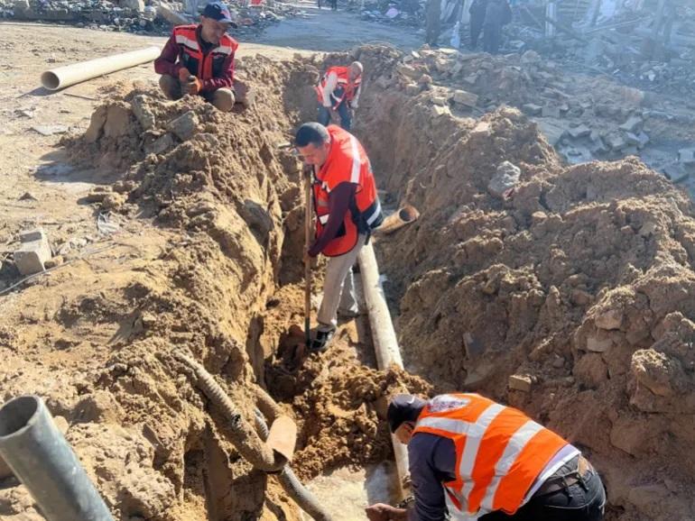 بلدية غزة: الاحتلال دمر 42 ألف متر من شبكات المياه