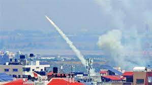 المقاومة الفلسطينية تعلن قصف وقنص إسرائيليين بمحيط مجمع الشفاء