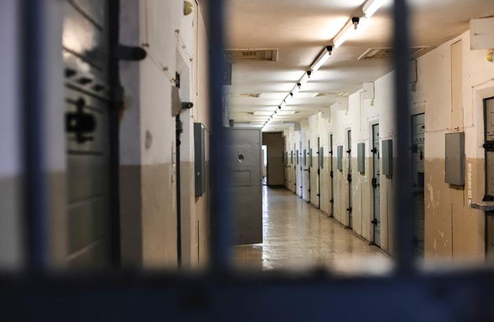 7355 سجينا سيغادرون مراكز الاصلاح بصدور العفو العام