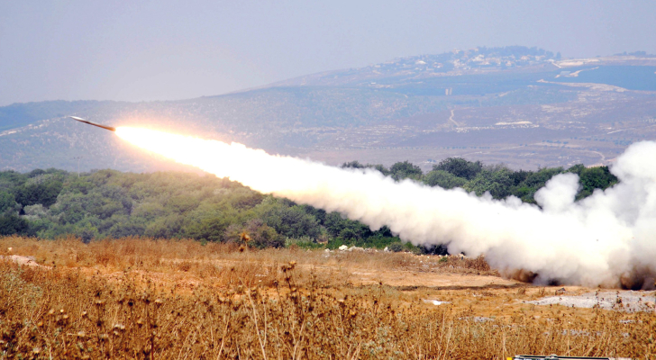 حزب الله يعلن استهداف مواقع للاحتلال وإعلام عبري يؤكد سقوط صاروخين بالجليل الأعلى