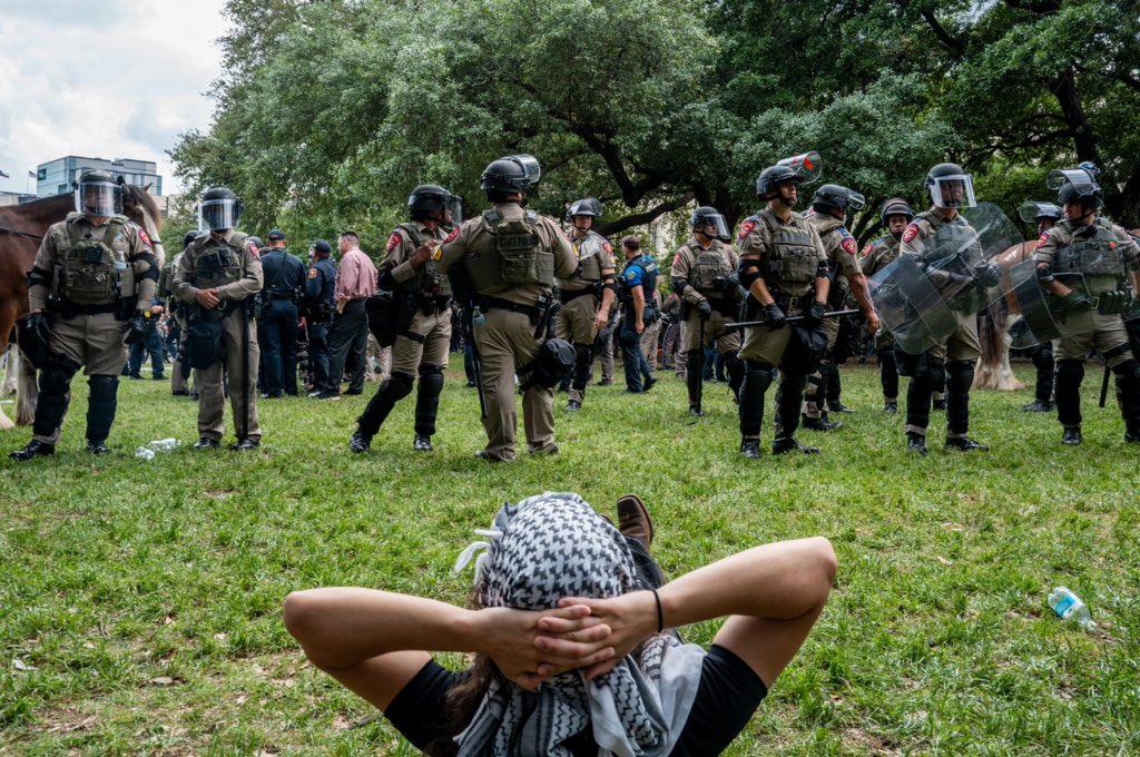 شكوى قضائية ضد جامعة كولومبيا بعد اعتقال طلاب مناهضين لحرب غزة