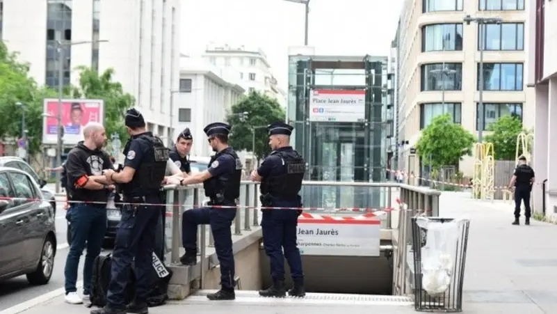 السلطات الفرنسية: مهاجم يصيب 3 بسكين في مترو بمدينة ليون