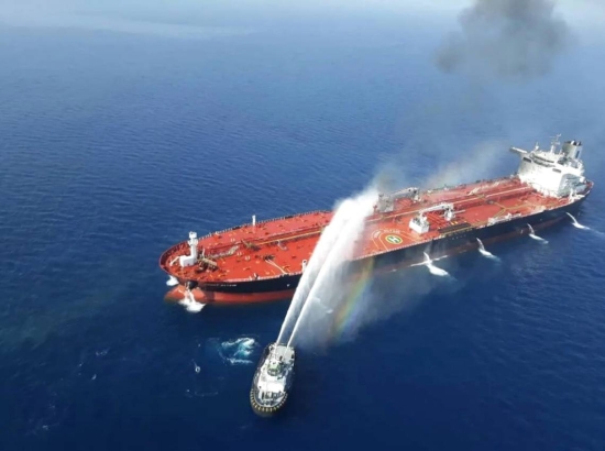ارتفاع كبير لتكاليف الشحن البحري مع تواصل الهجمات بالبحر الأحمر