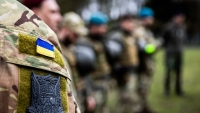 الأوكرانيون يغادرون بلادهم هربًا من التعبئة