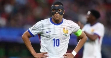 ريال مدريد يجمع مليون يورو تقريبًا بعد يوم من طرح قمصان مبابى للبيع