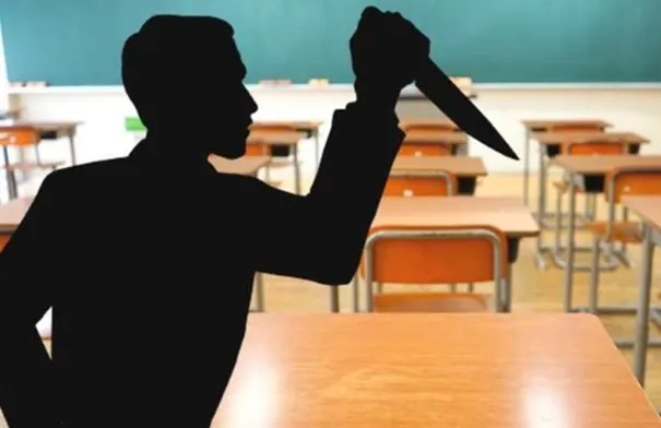 معلم يتعرض للطعن من قبل ولي امر وحالته الصحية حرجة.. تفاصيل