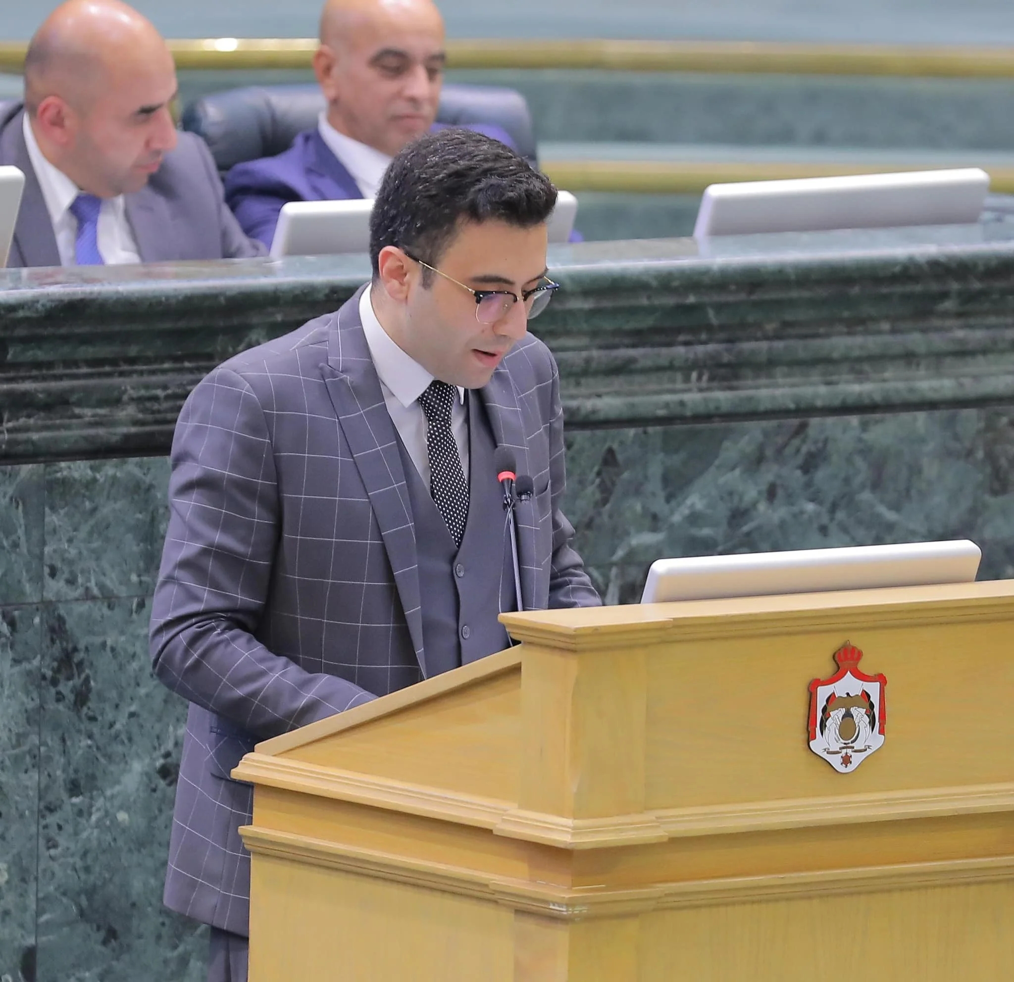 حزب العمال الاردني يفصل النائب محمد الجراح