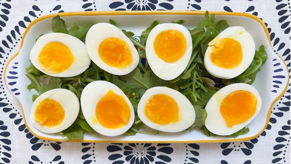 العلم يتوصل إلى الوصفة المثالية لسلق البيض