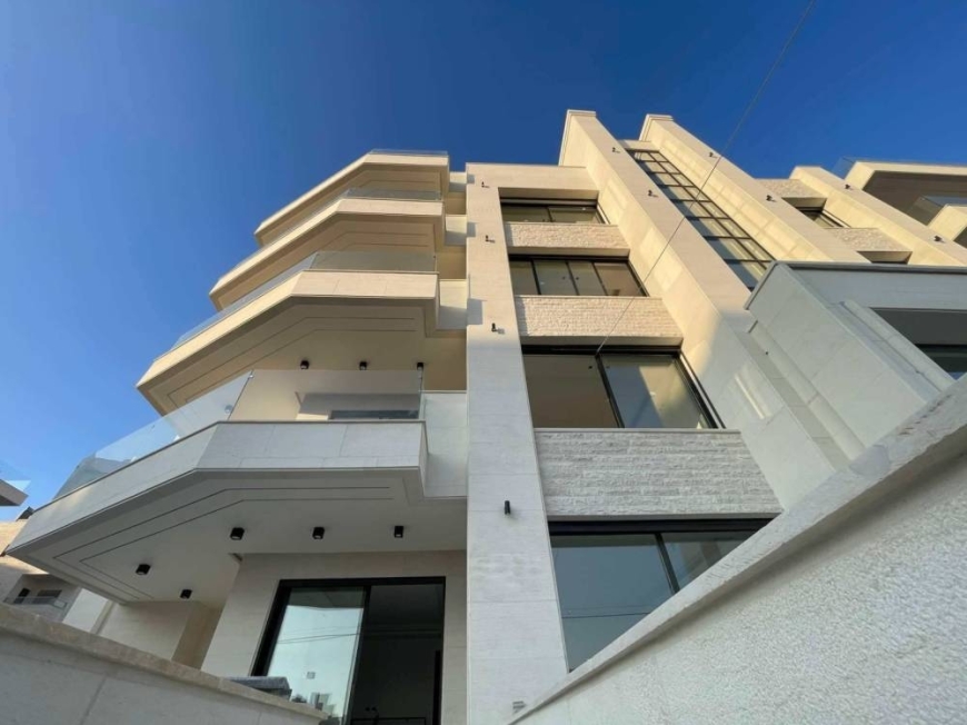 مطالب بإلغاء قرار التأمينات لضمان التعاقد مع مقاول مصنف