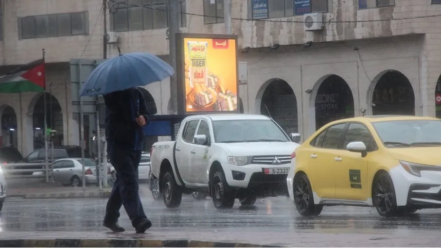 الحكومة تحدد الدوام الرَّسمي من العاشرة وحتى الرابعة للأيام الثلاثة المقبلة